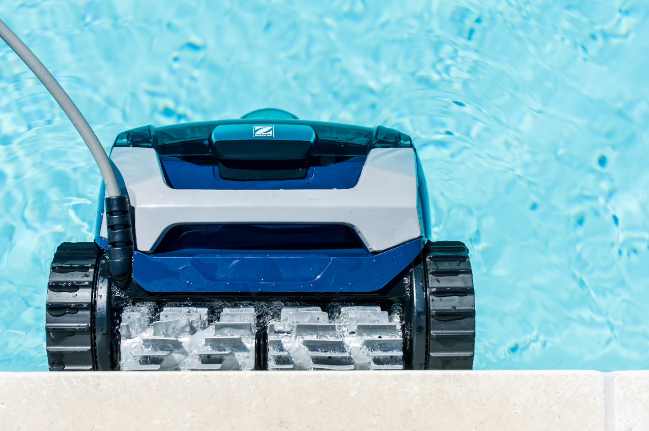 Consejos sobre robots limpiafondos de piscina